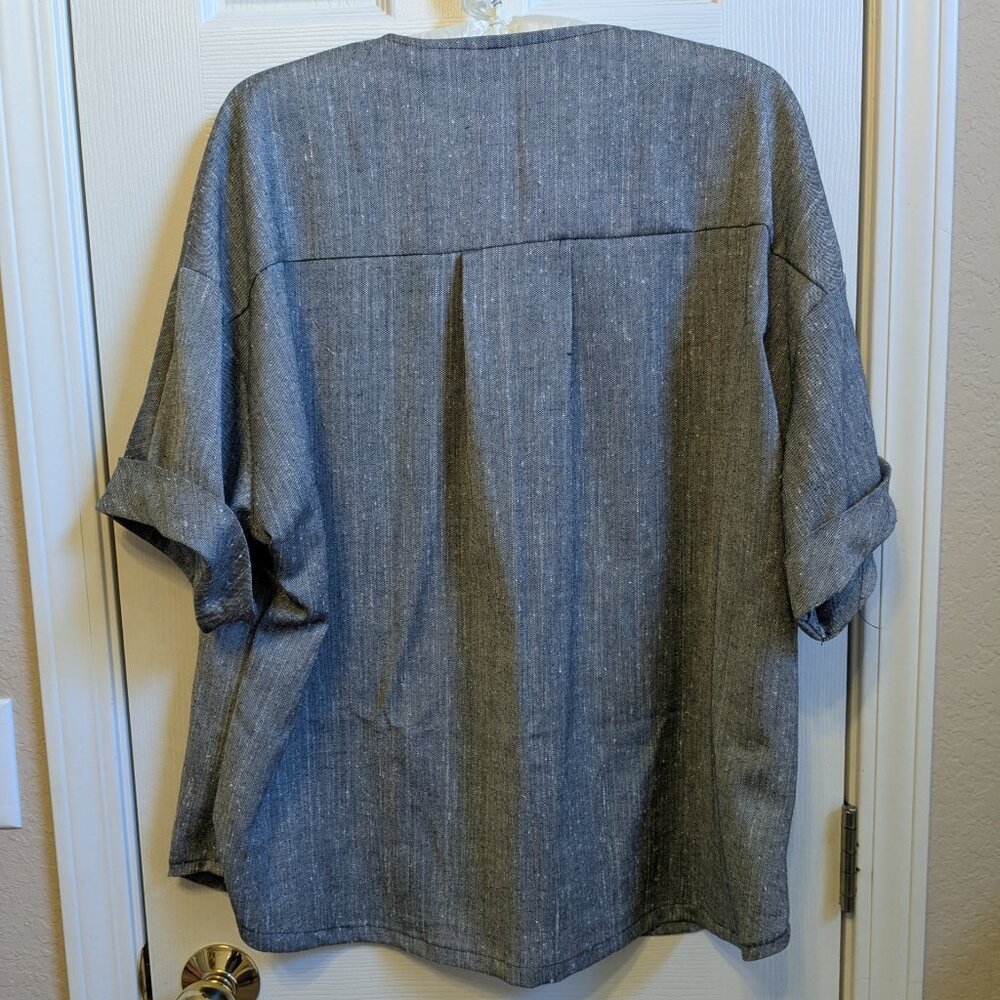 Hand Made Button Front Dolman Sleeve Curved Hem Top - Picture 3 of 12